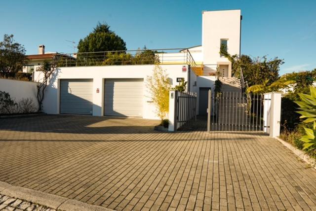 Edles Apartment In Architektenvilla Mit Grossem Pool, Sauna, Dachterrasse Und Malerischem Garten Pataias Exterior foto